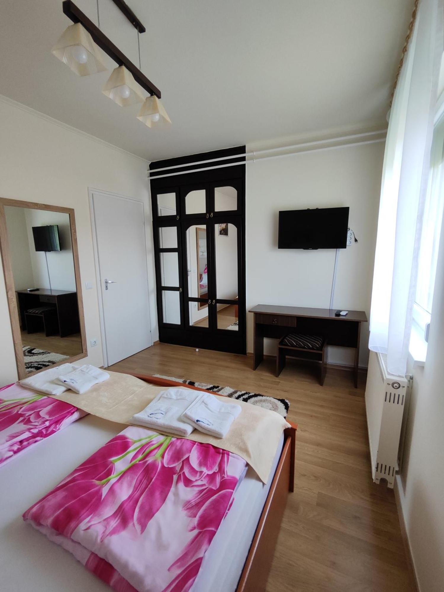 Havasi Üdülőház Gyenesdiás Exterior foto